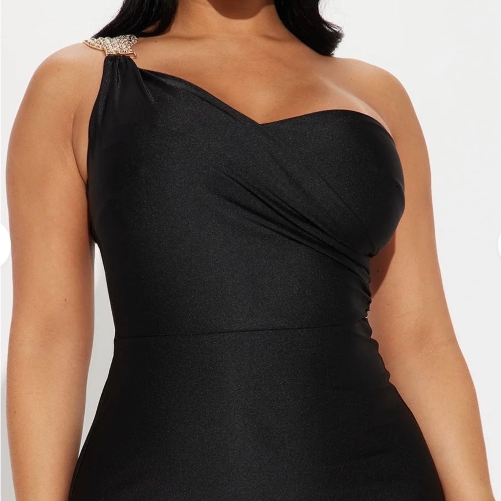 Fashion Nova Black One-Shoulder Dress with Embellishment
